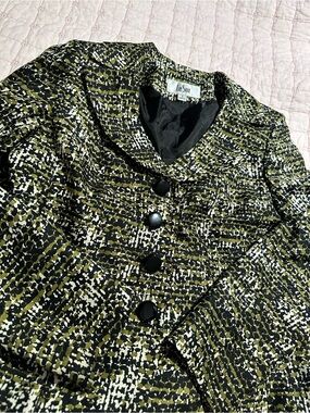 Le Suit Olive & Black Patterned Women's Jacket